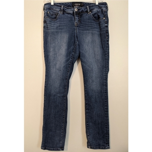 Torrid Boyfriend Medium Wash 12R Skinny Jeans - Picture 2 of 8